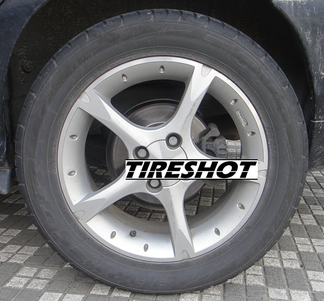 Tire Toyo Proxes T1R